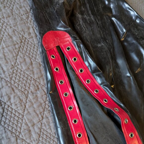 DeMask Black and Red Lace-up Catsuit - Picture 5 of 6